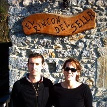 Roberto et Ana propriétaires du gîte rural El Rincón del Sella